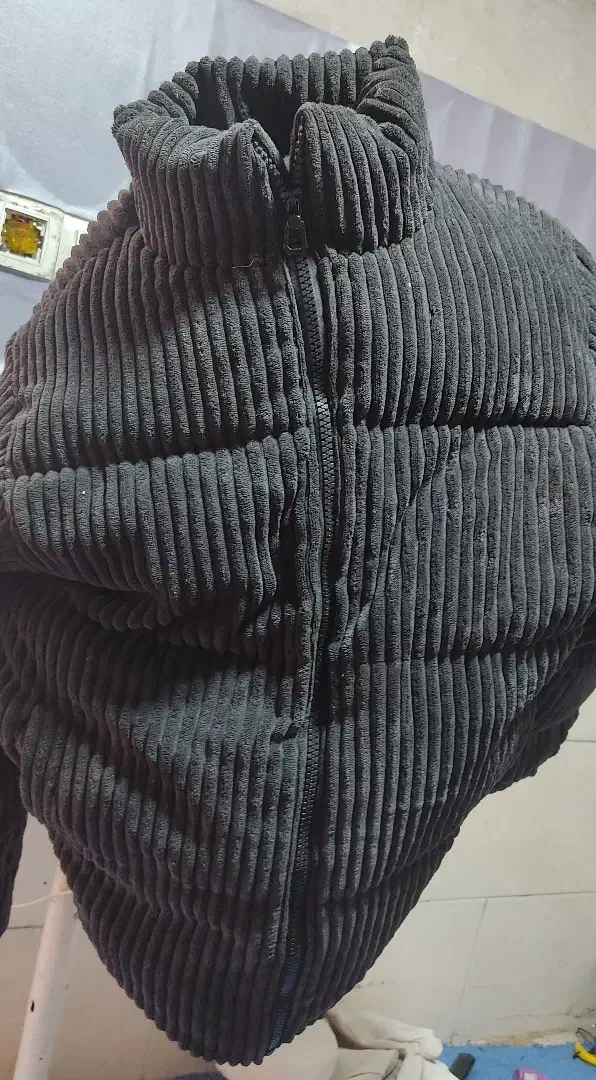 کاپشن مخملی|لباس|قشم, |دیوار