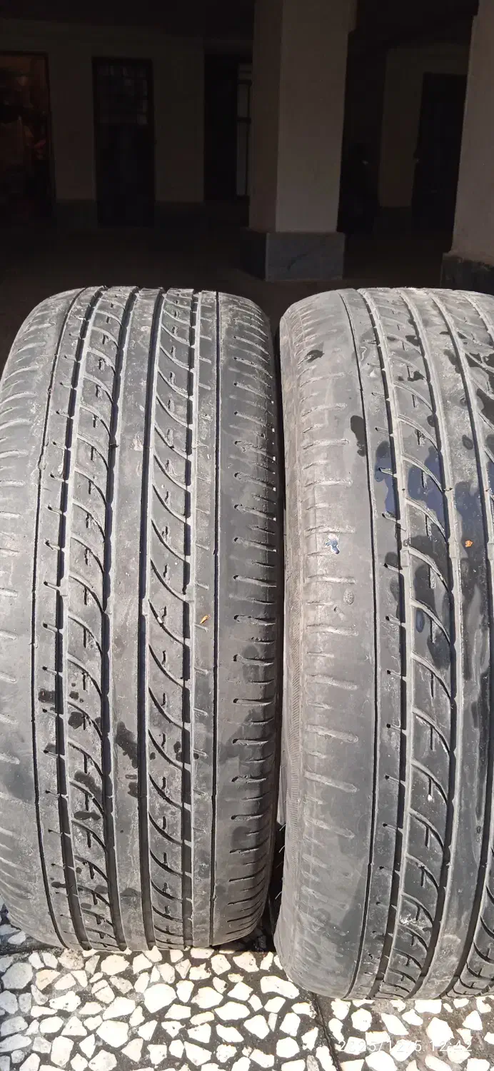 فروش یک جفت لاستیک کارکرده کویر205سالم بدون پله|قطعات یدکی و لوازم جانبی|هشتگرد, شهرک بعثت|دیوار