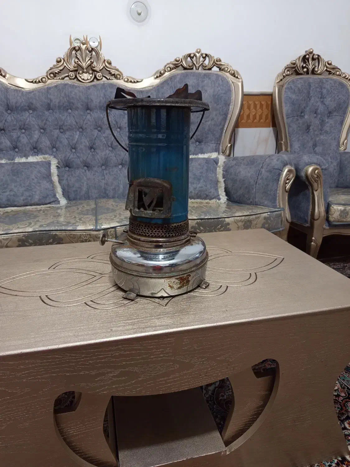 چراغ|کلکسیون اشیاء عتیقه|قم, شاه ابراهیم|دیوار