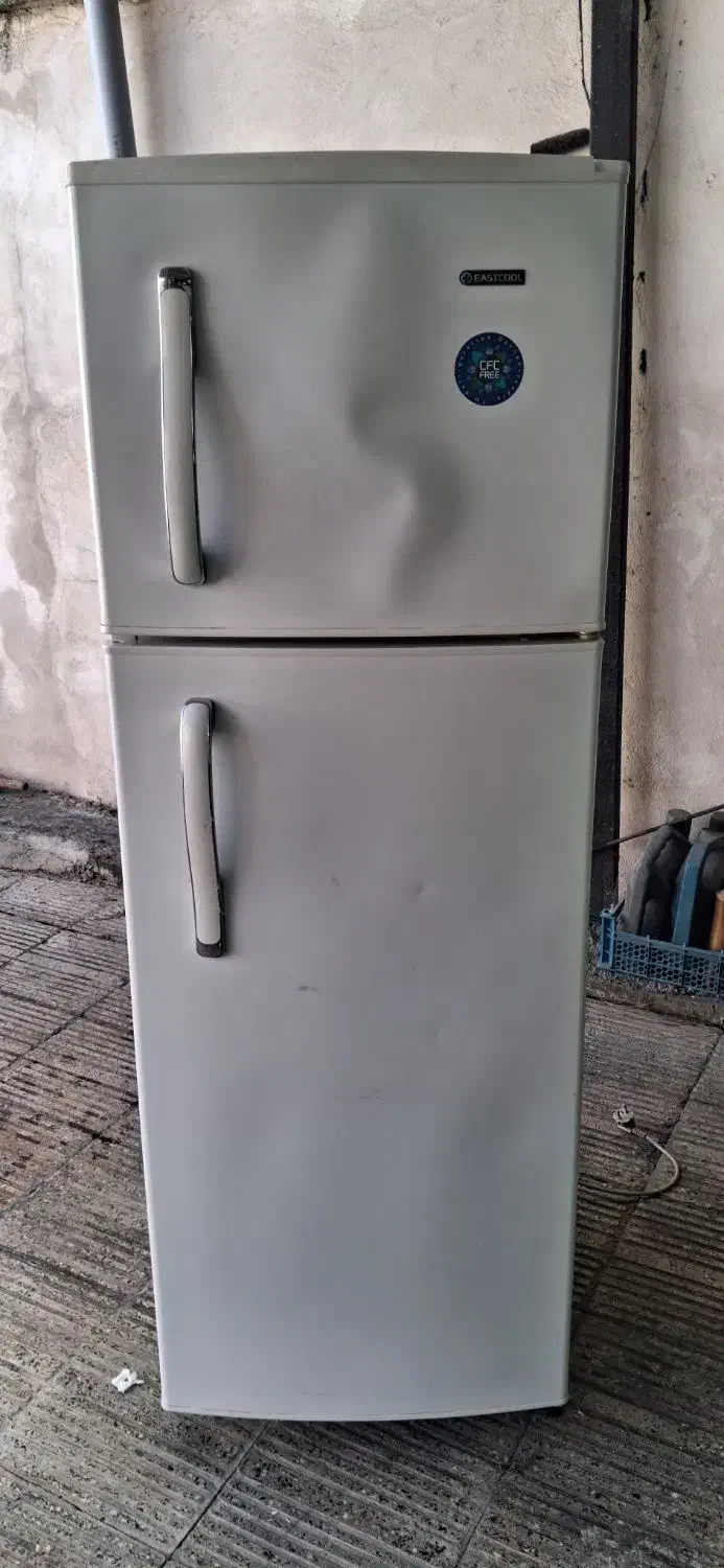 یخچال فریزر ۱۲ فوت ایستکول|یخچال و فریزر|گرگان, |دیوار