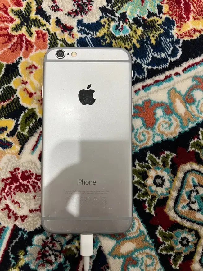 ایفون ۶ ۱۶ گیگ|موبایل|همدان, |دیوار