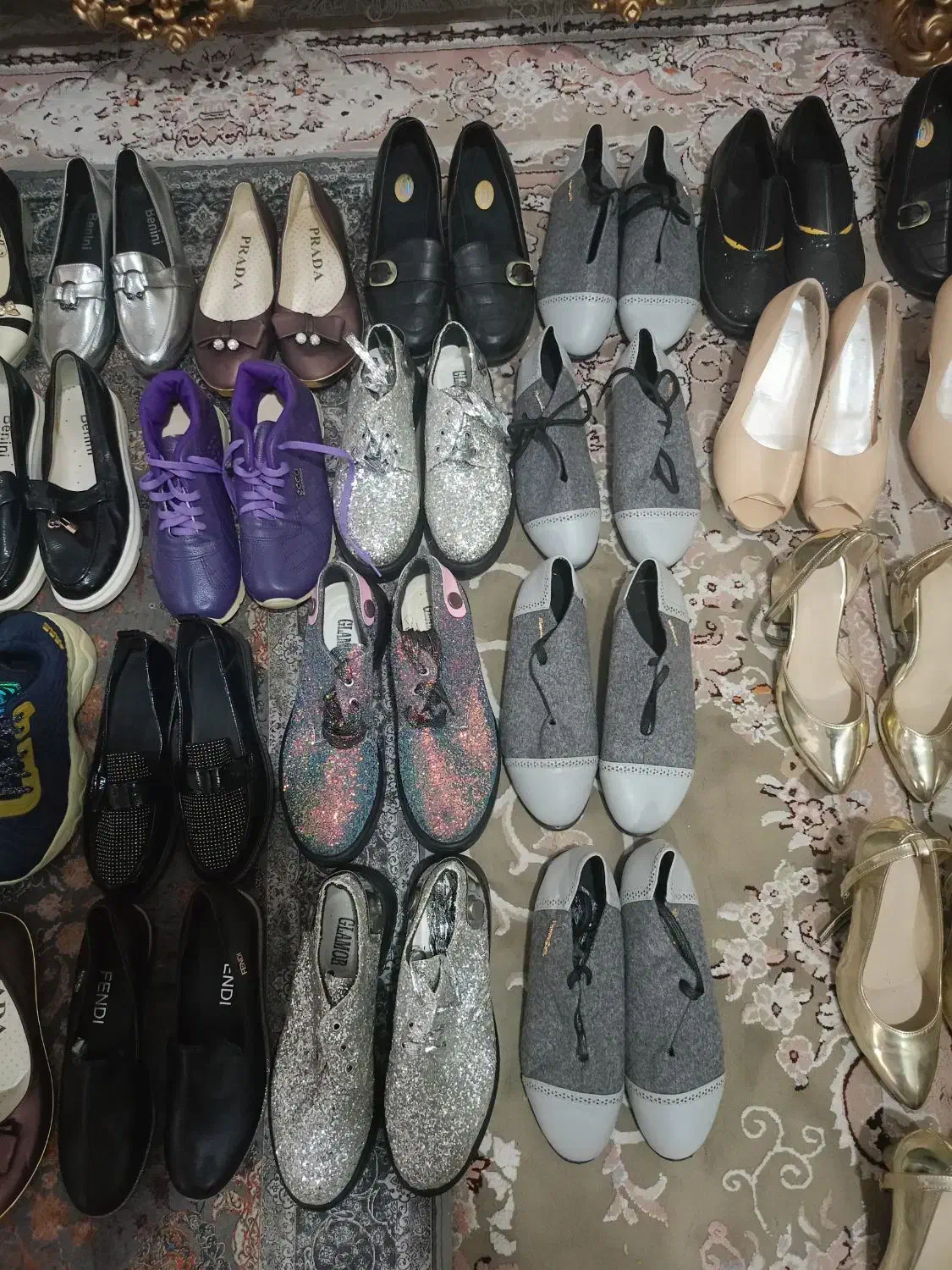 کفش|کیف، کفش، کمربند|شیراز, بید زرد|دیوار