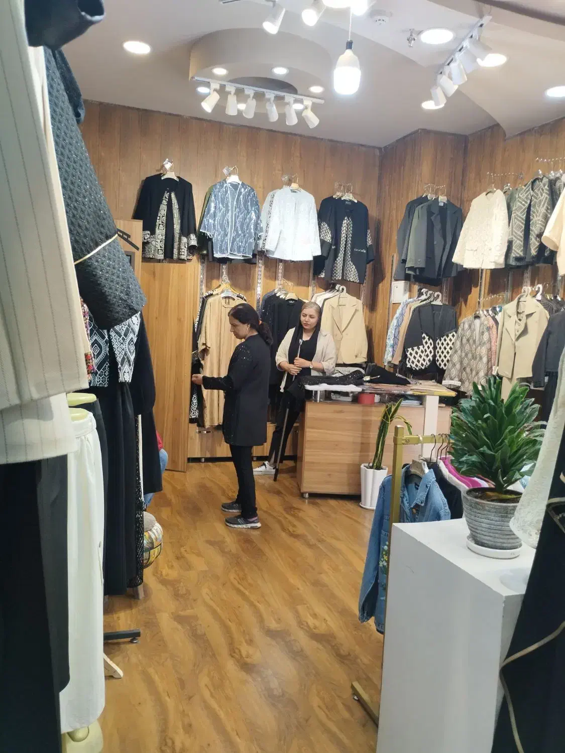 اجاره مغازه|اجارهٔ مغازه و غرفه|شیراز, شهرک قمشه|دیوار