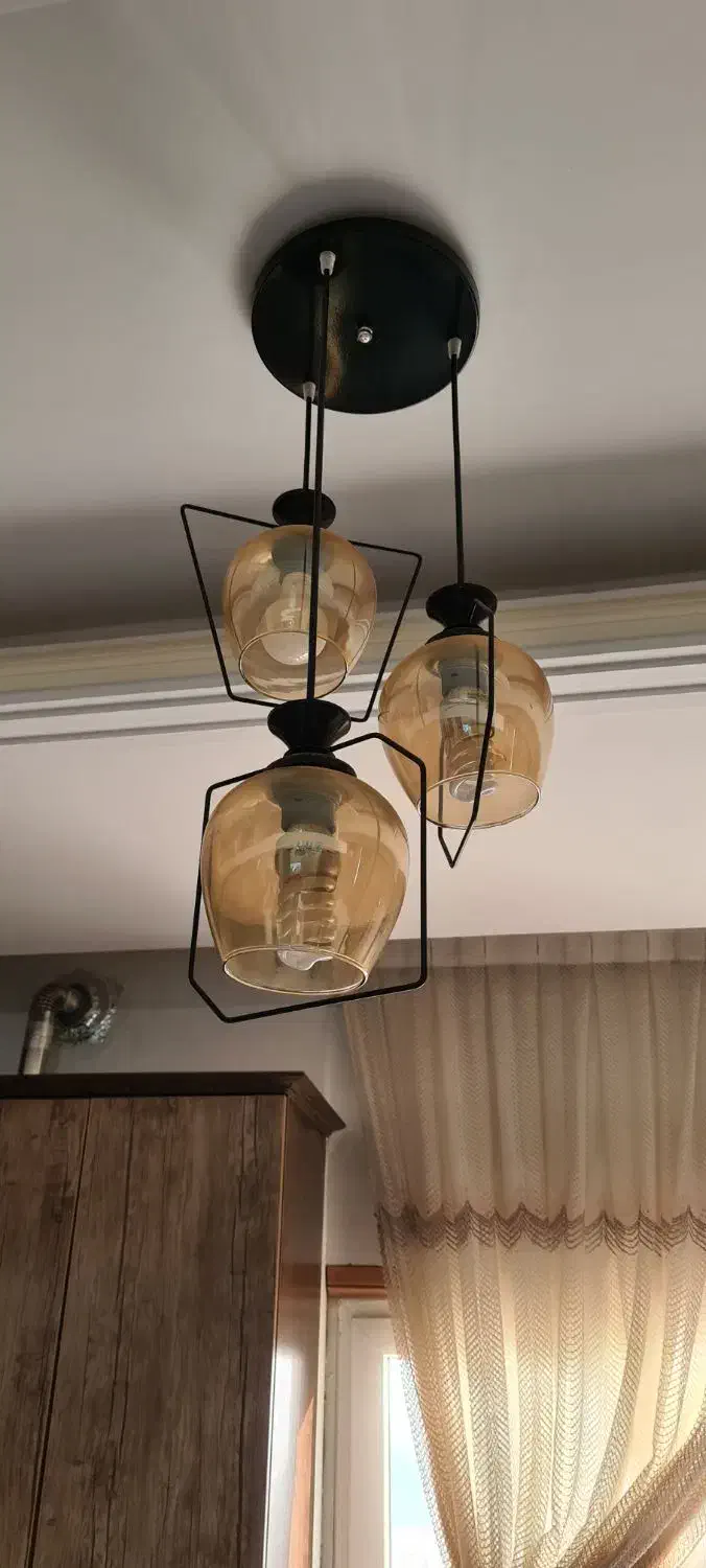 لوستر سه شاخه|لوستر و چراغ آویز|کرج, عظیمیه|دیوار