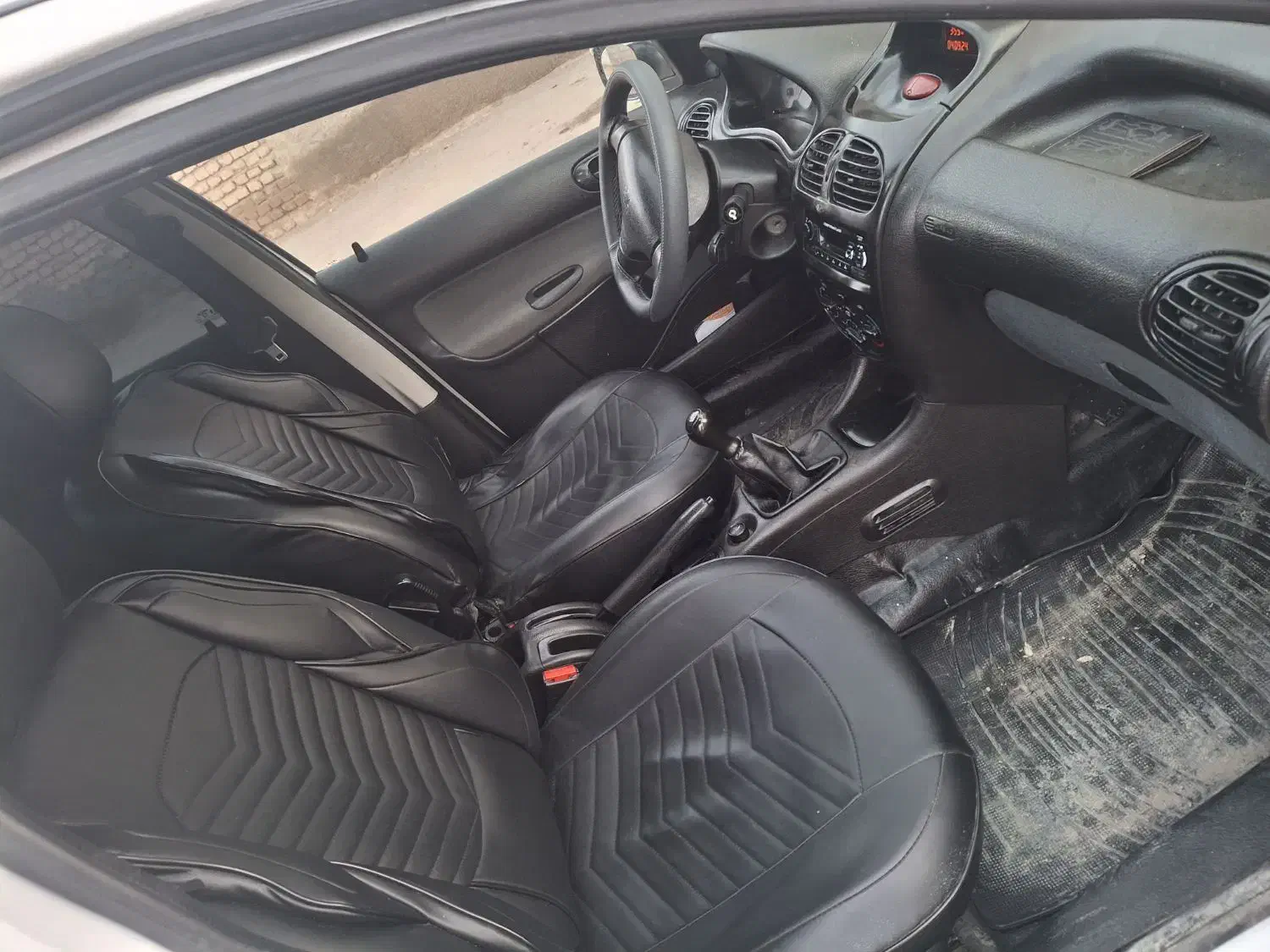 206 مدل 98|خودرو سواری و وانت|اسفراین, |دیوار