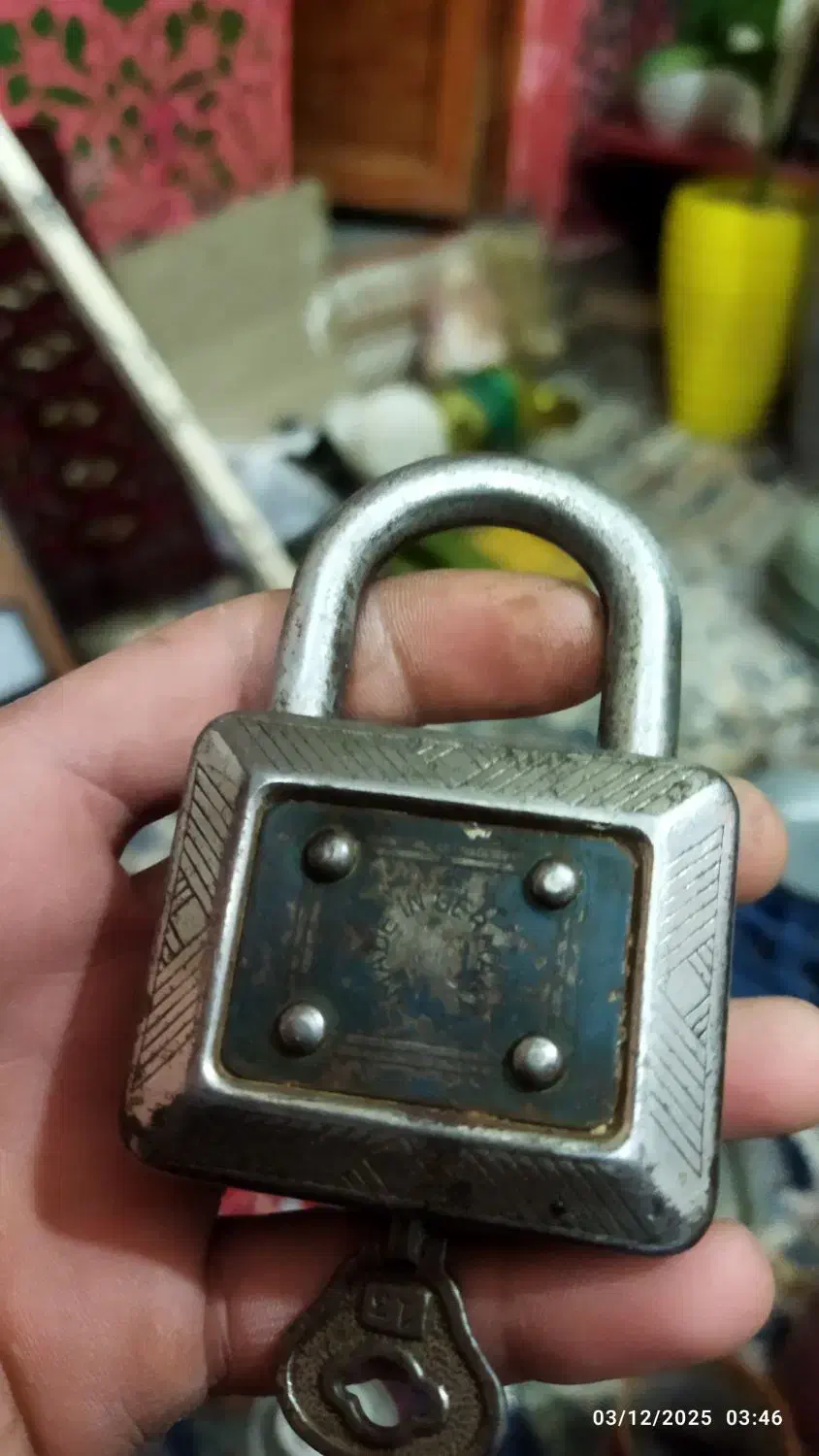 قفل آلمانی|کلکسیون اشیاء عتیقه|پیشوا, |دیوار