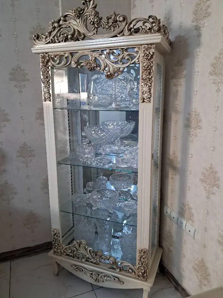 آگهی لوازم منزل بسیار سالم و تمیز|مبلمان خانگی و میز عسلی|تهران, جوادیه تهرانپارس|دیوار