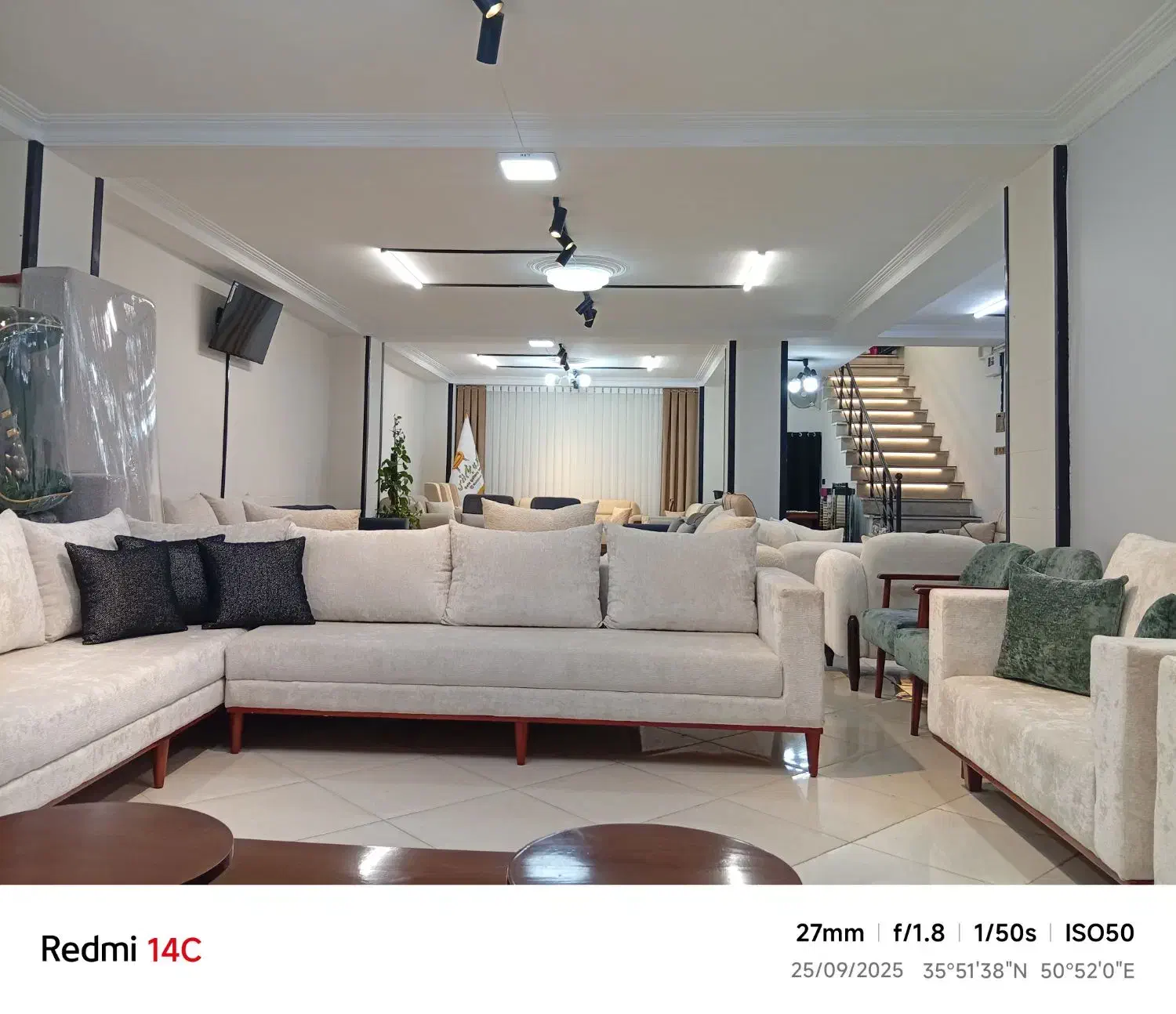 نقاشی ساختمان با تعمیرات|خدمات پیشه و مهارت|کرج, حیدرآباد|دیوار