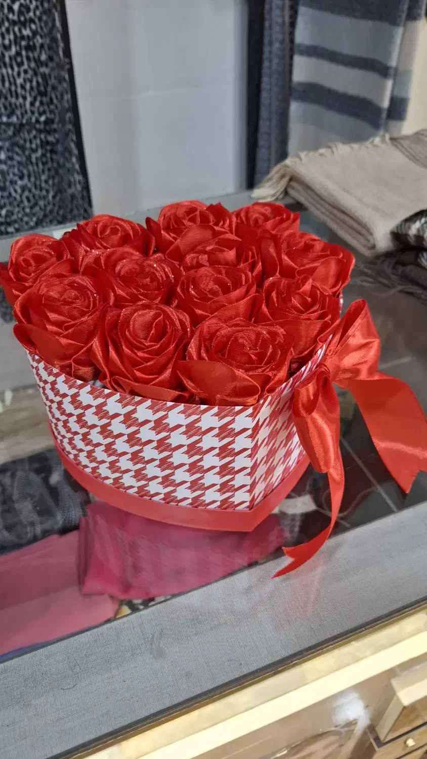 گل و باکس روبانی|گل مصنوعی|سلماس, |دیوار