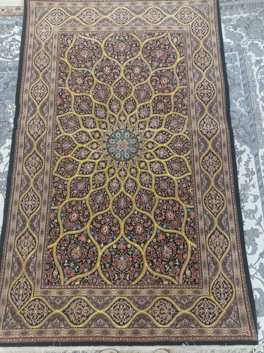 فرش ابریشم|فرش|اصفهان, مارچین|دیوار