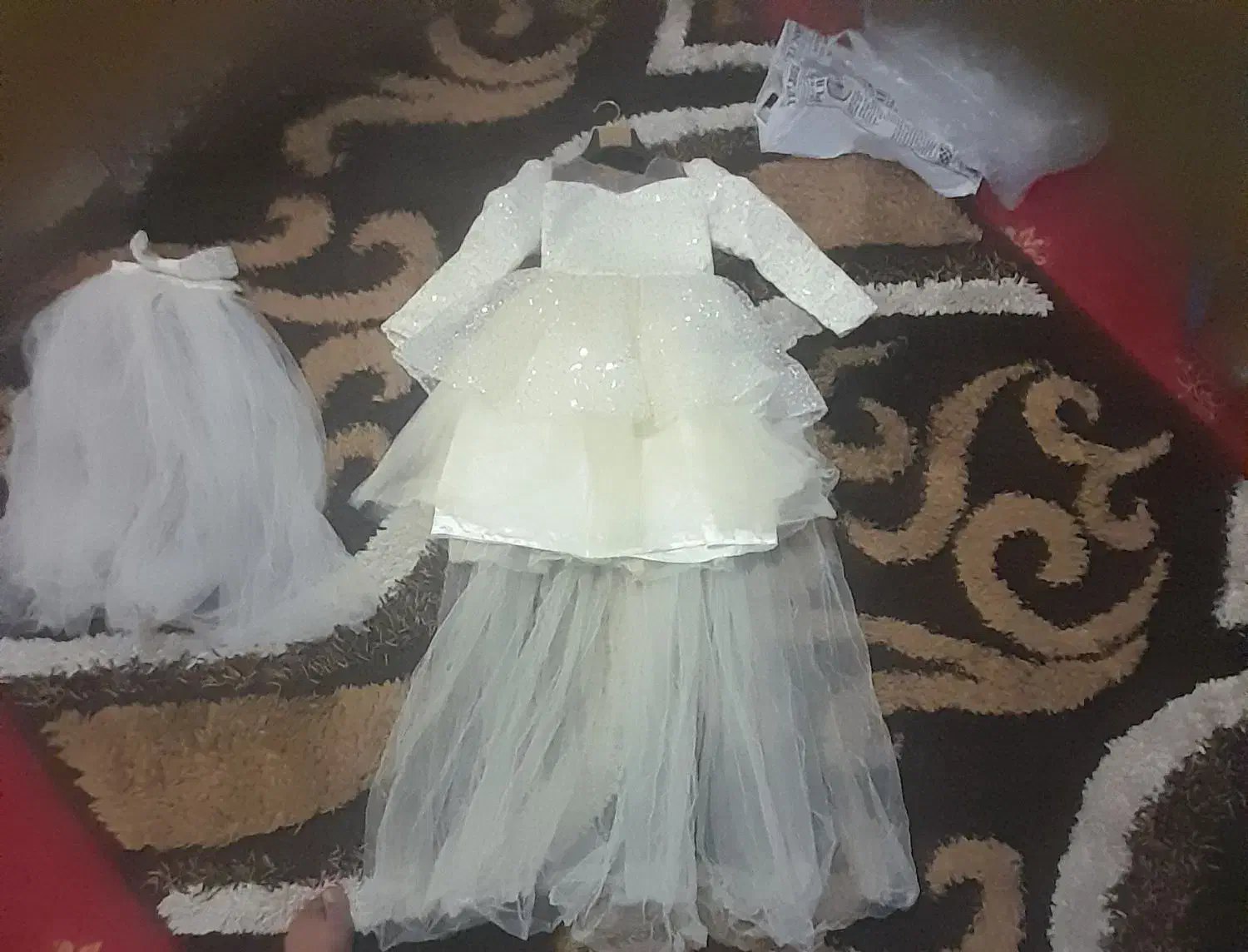 حراج   لباس عروس  بچه کانه|کفش و لباس بچه|کنگاور, |دیوار