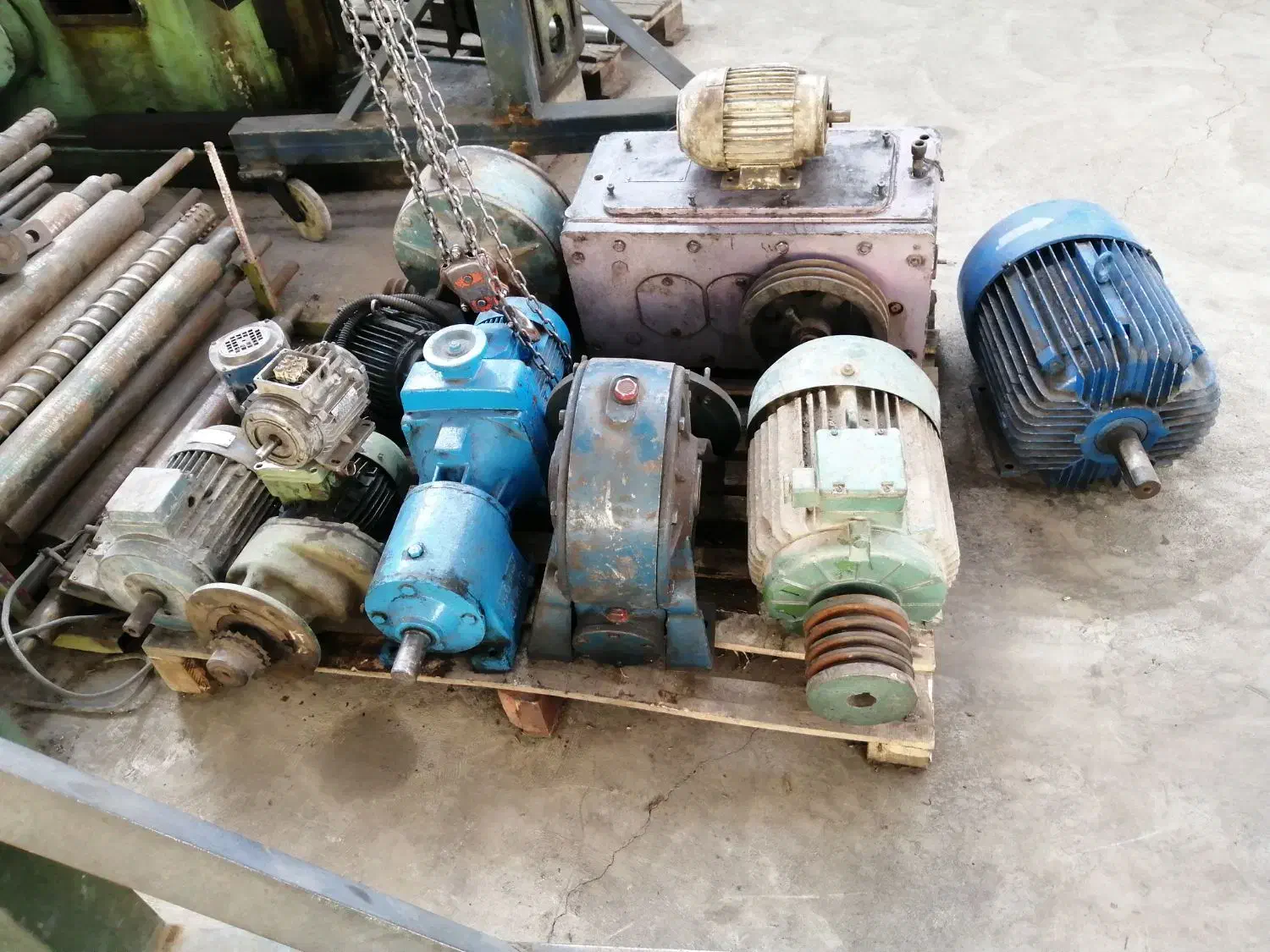 موتور گیربکس غلطک آهنی وروکش لاستیکچرخ دنده|ابزارآلات|شهرضا, |دیوار