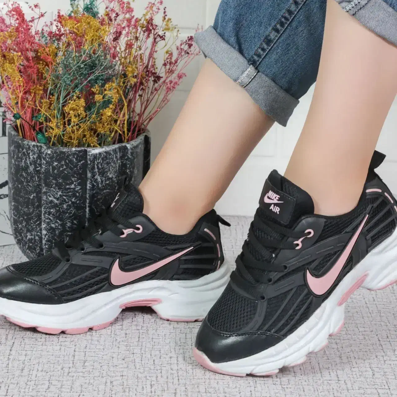 روز زن گرون نخری بیا اینجا|کیف، کفش، کمربند|قم, ولیعصر|دیوار