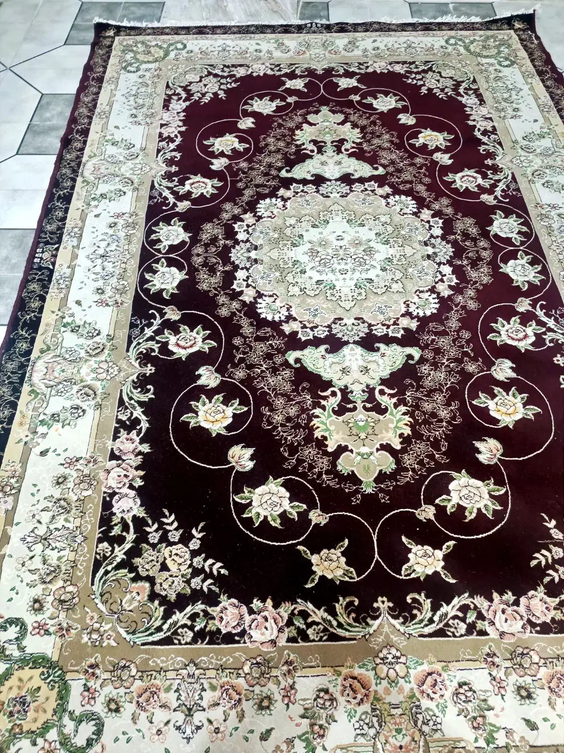 فرش 6متری و 12مدری|فرش|سنندج, |دیوار