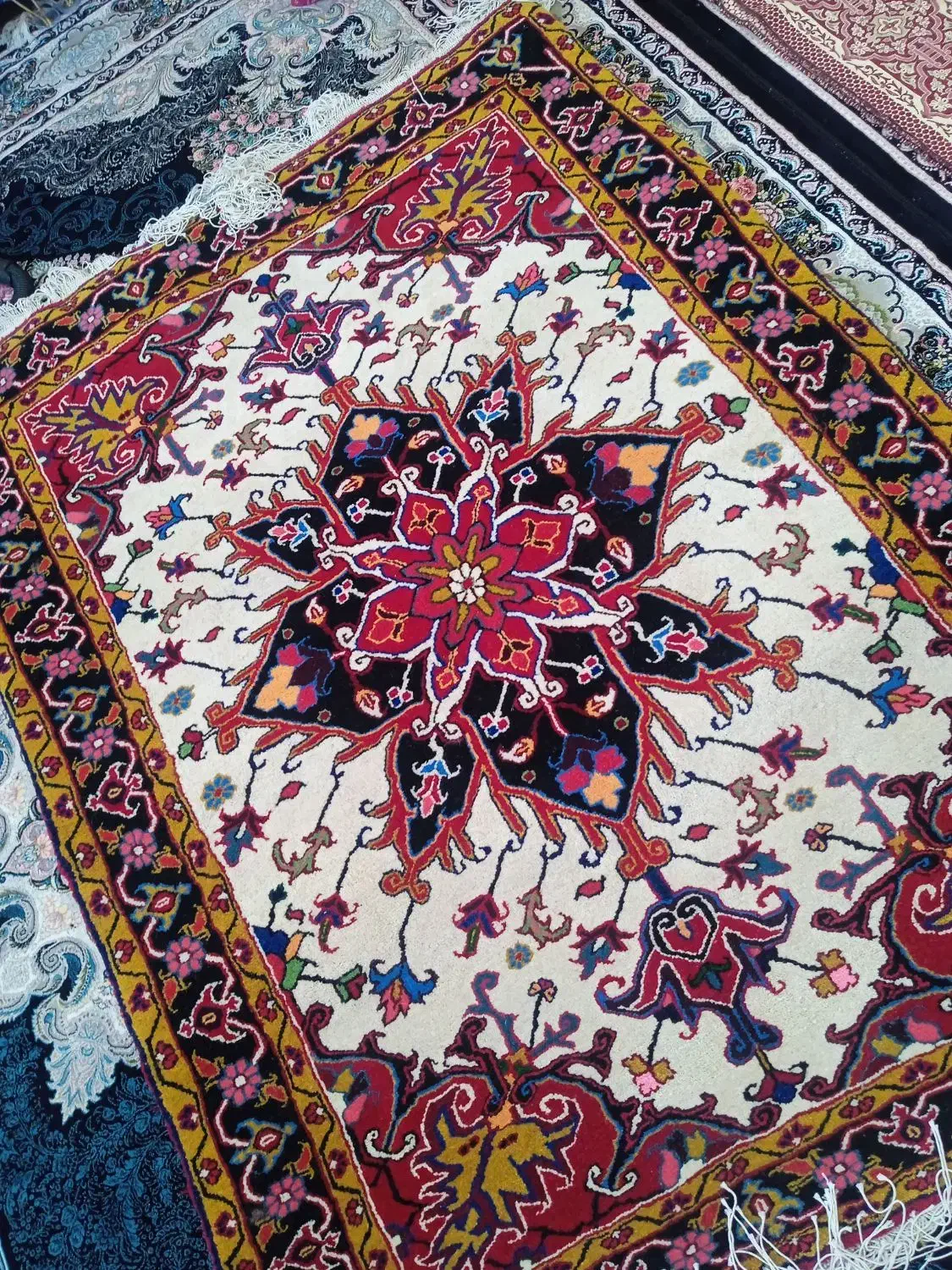 فرش دستباف|فرش|هریس, |دیوار