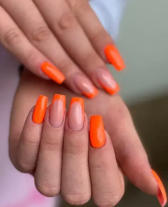 اف ویژه خدمات و آموزش ناخن|خدمات آرایشگری و زیبایی|شاهینشهر, نظامی|دیوار