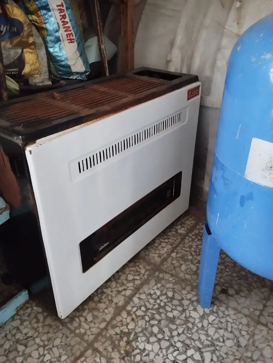 بخاری|بخاری، هیتر، شومینه|هشتگرد, فاز ۱ مهستان|دیوار