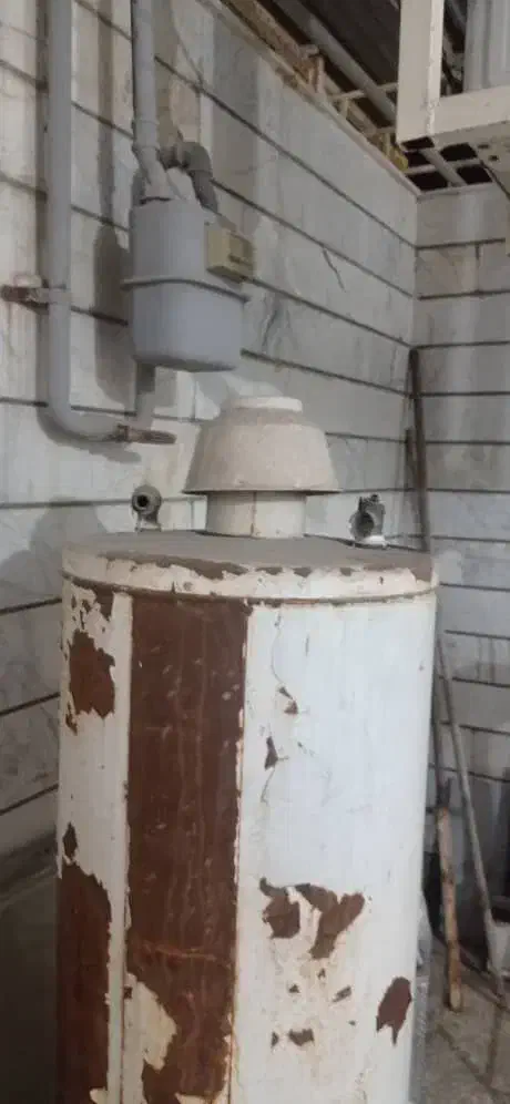 ابگرمکن ۳تومان دوگانه.سورلخ ریزداره|آبگرمکن، پکیج، شوفاژ|آبادان, |دیوار