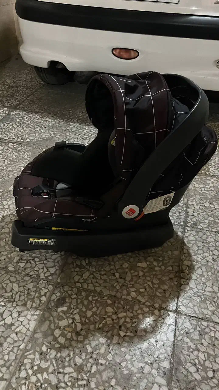 صندلی کودک|تخت و صندلی بچه|اصفهان, ارغوانیه|دیوار