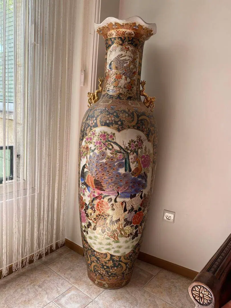 گلدان تزئینی بزرگ و نفیس طرح چینی|صنایع دستی و سایر لوازم تزئینی|تهران, جماران (نیاوران)|دیوار