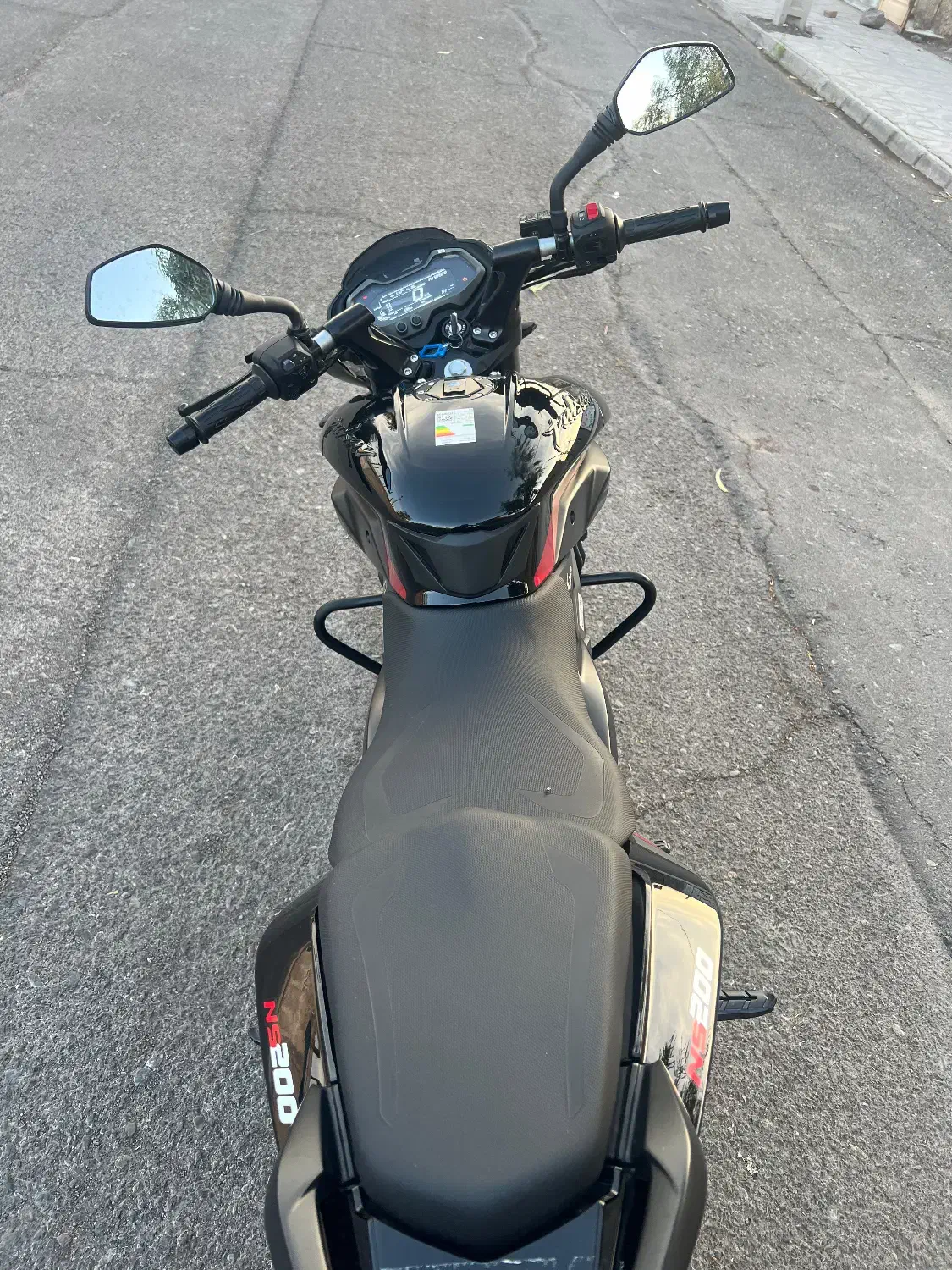 Ns200|موتورسیکلت|بم, |دیوار