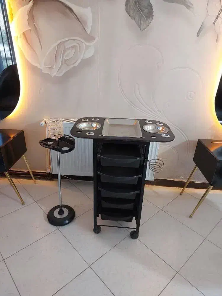 سلام یه سری لوازم آرایشگاه زنانه|آرایشگاه و سالنهای زیبایی|بومهن, |دیوار