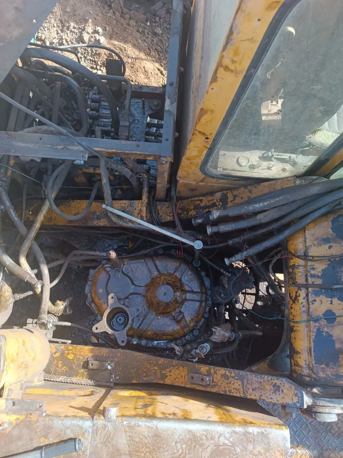 تعمیرات انواع بیل مکانیکی و لودر . گریدر بولدوزر|خدمات موتور و ماشین|کرمان, |دیوار