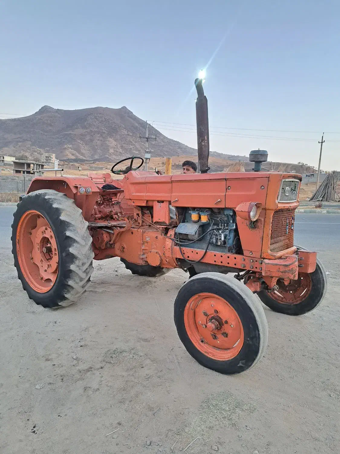 تراکتور رومانی جایز گندم تماس فابریک پلم|خودرو سنگین|بانه, |دیوار