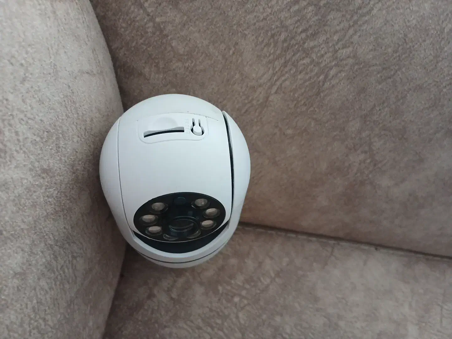 دوربین لامپی|دوربین مداربسته|سبزوار, قلعه‌نو دهزار|دیوار