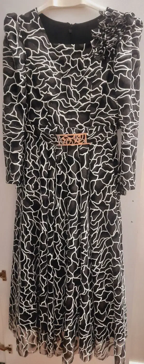 لباس مجلسی|لباس|چناران, |دیوار