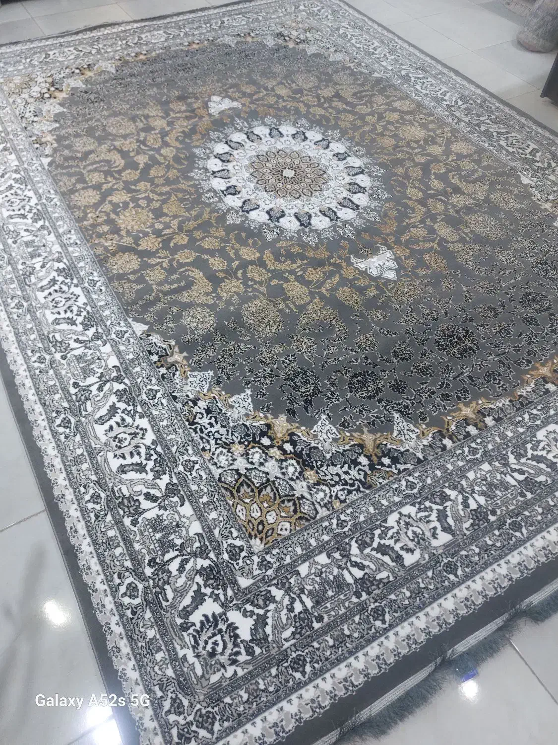 نگین اشراق هلال سنگین وزن|فرش|مشهد, توس (بلوار توس)|دیوار