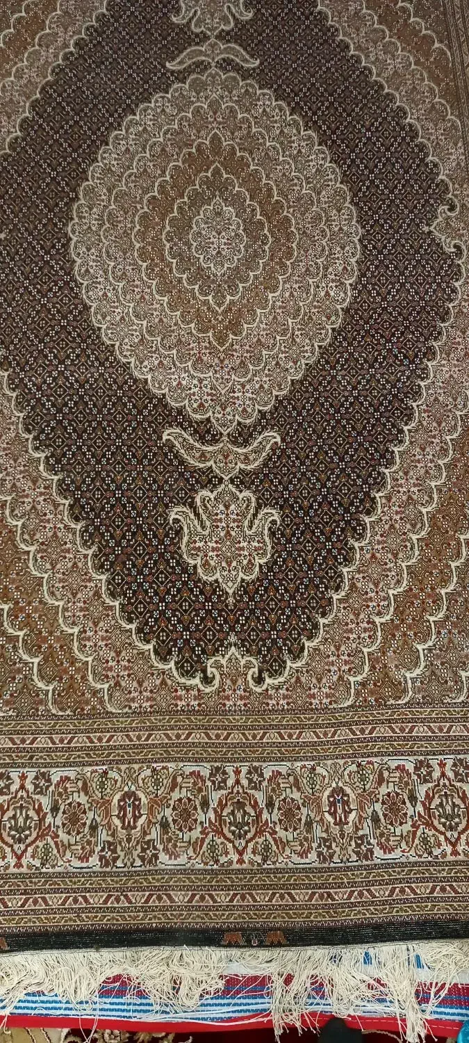 فرش‌دستباف ۱۲متری|فرش|خوی, |دیوار