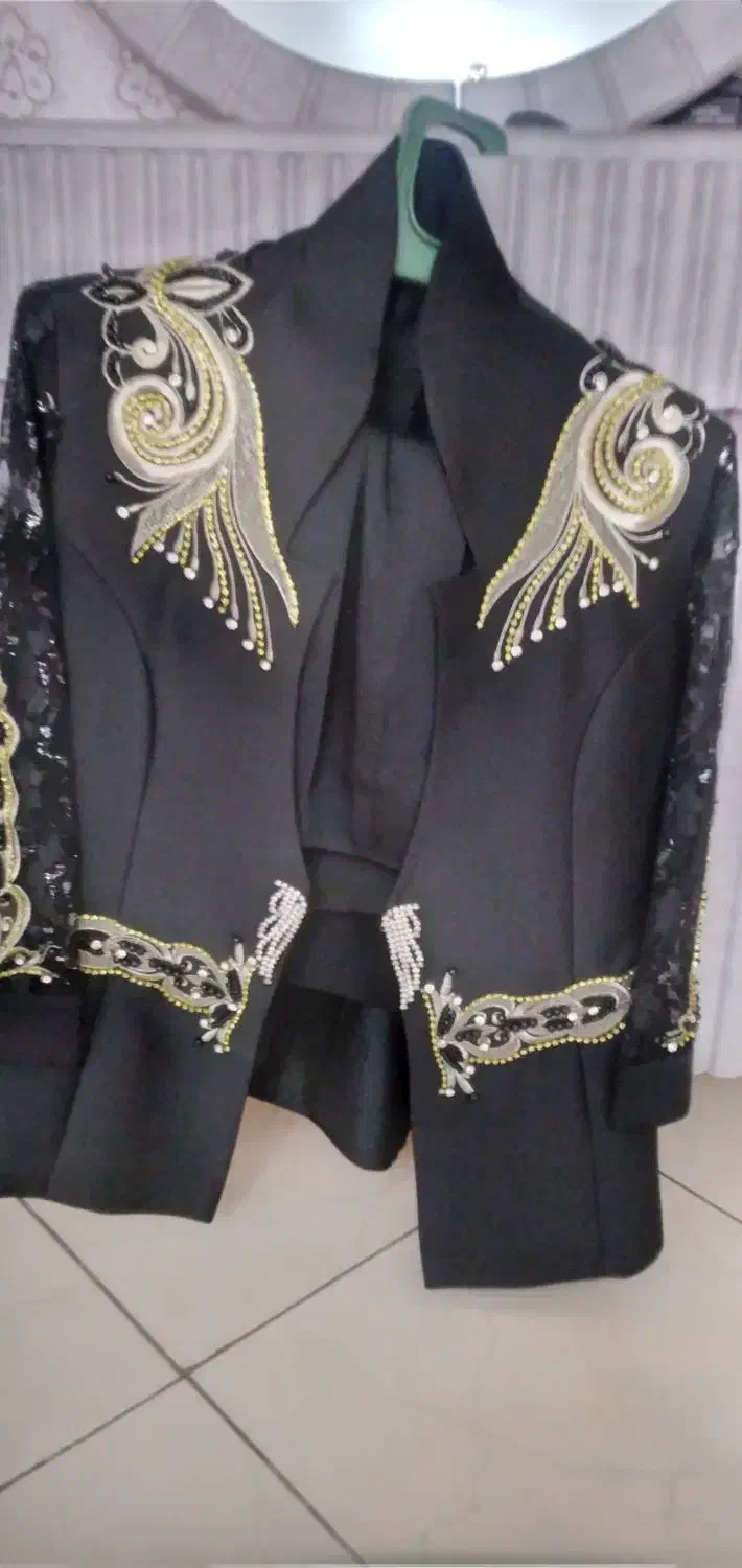 دو دسته کت دامن زی قیمت بفروش میرسه|لباس|کهریزک, |دیوار