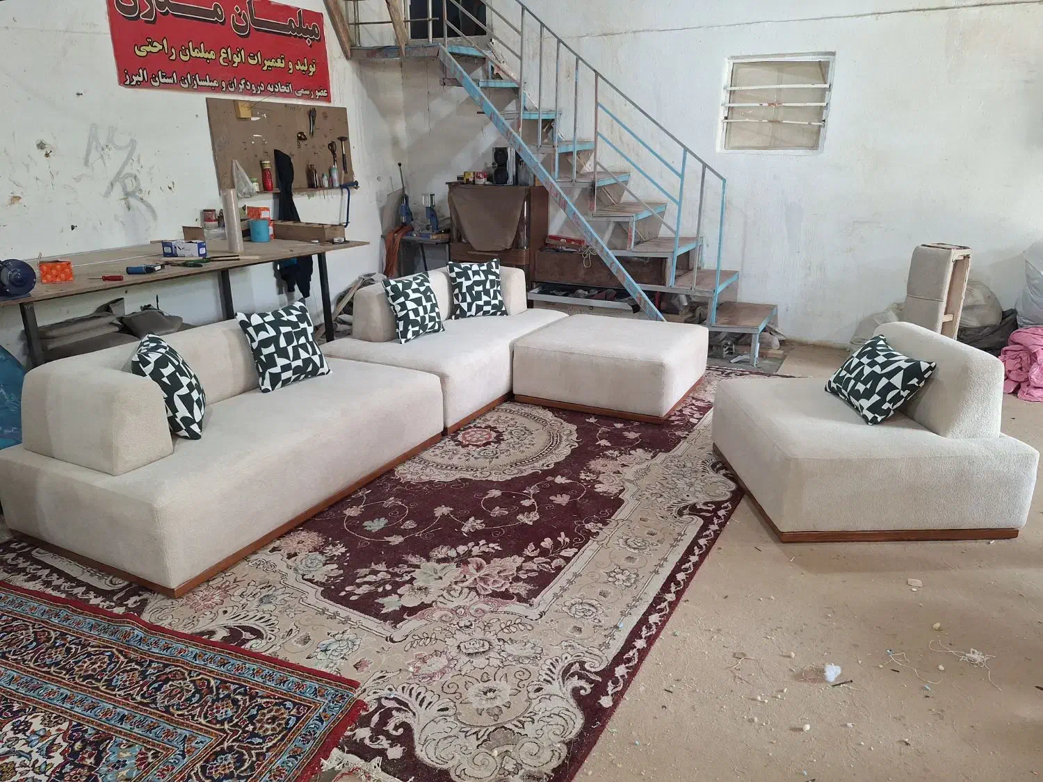 نجار ماهر و نیمه ماهر و کارگر ساده|استخدام صنعتی، فنی، مهندسی|محمدشهر, شهرک چمران|دیوار