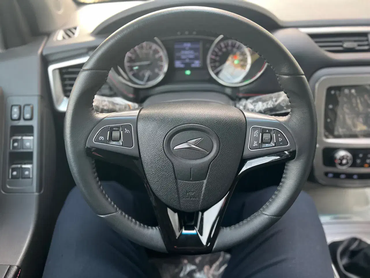 کی ام سی|خودرو سواری و وانت|مشهد, امام رضا (ع)|دیوار