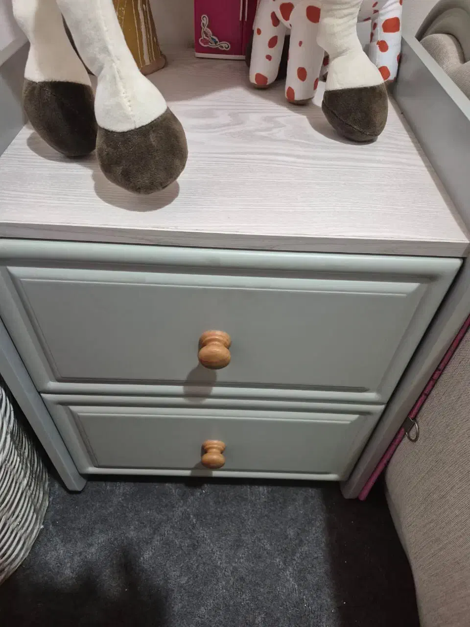 تخت و کمد و پاتختی برند کمجاچوب|تخت و سرویس خواب|کرج, مصباح|دیوار