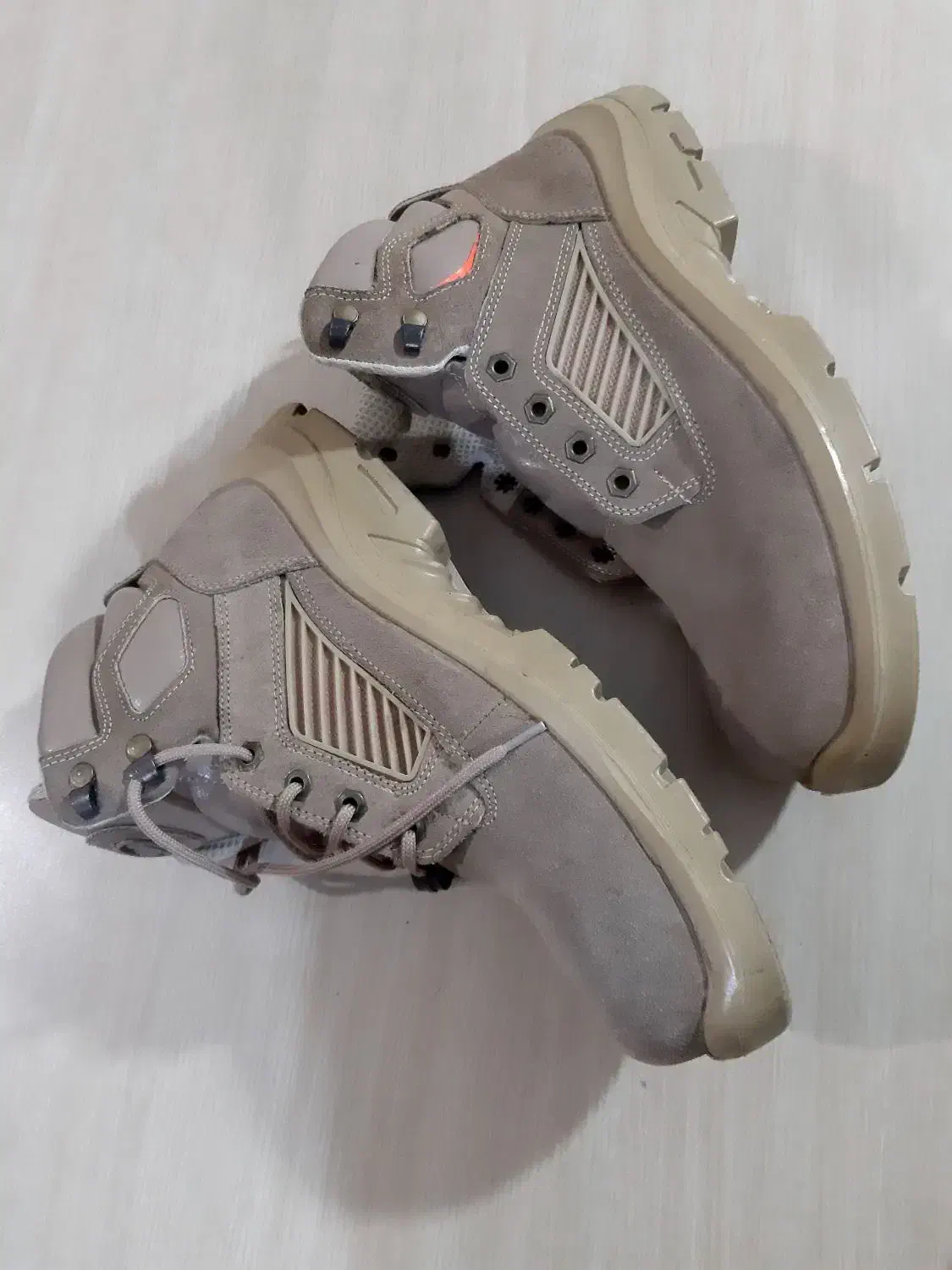 دو جفت نیم بوت کیفیت بالا(کار،کوهنوردی)|کیف، کفش، کمربند|نجفآباد, معرفت|دیوار