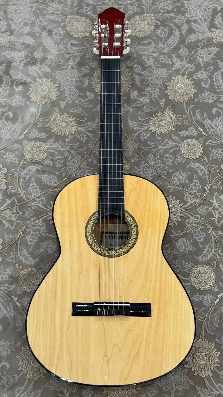 گیتار طرح یاماها c40|گیتار، بیس، امپلیفایر|بندرعباس, |دیوار