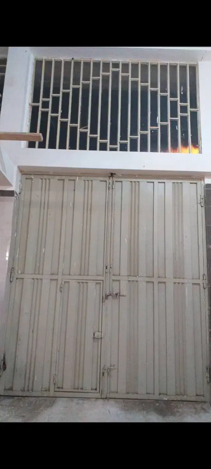 ۳۰۷مترساختمان با قابلیت تجاری اداری|فروش مغازه و غرفه|بروجرد, |دیوار