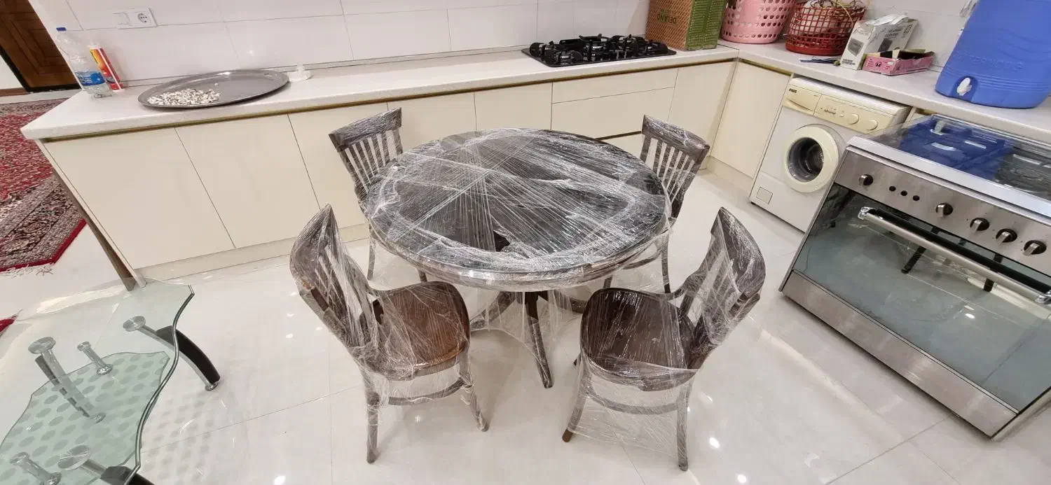 میز غذا خوری آلمانی|میز و صندلی غذاخوری|الیگودرز, |دیوار