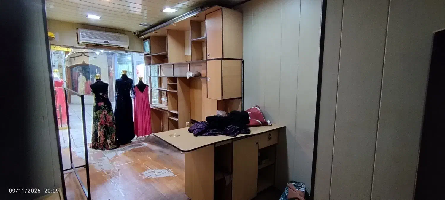 اجاره مغازه جهت کافه|اجارهٔ مغازه و غرفه|رشت, بازار|دیوار