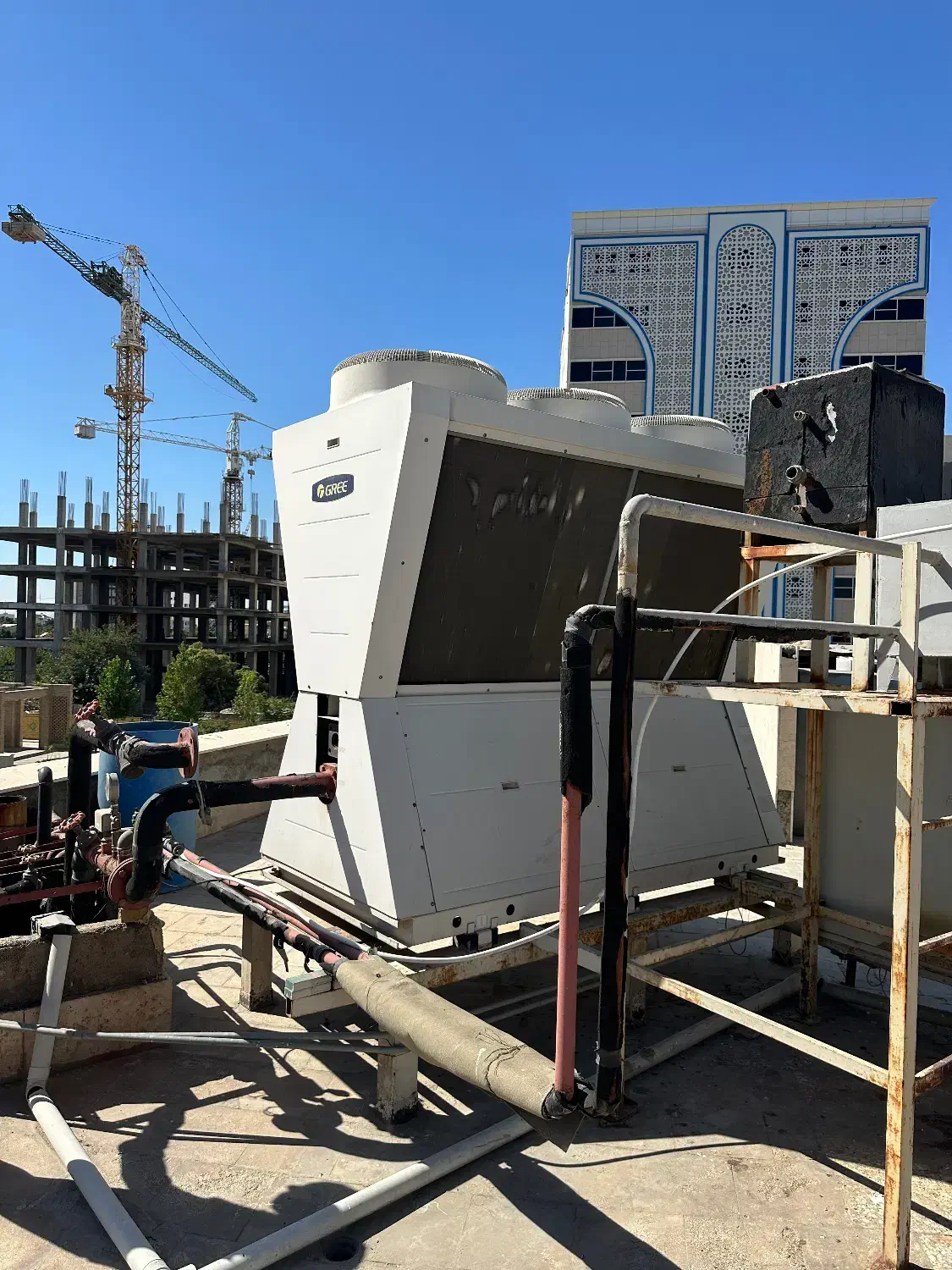 تعمیرات تخصصی کولرگازی و یخچال صنعتی و خانگی|خدمات پیشه و مهارت|کیش, |دیوار