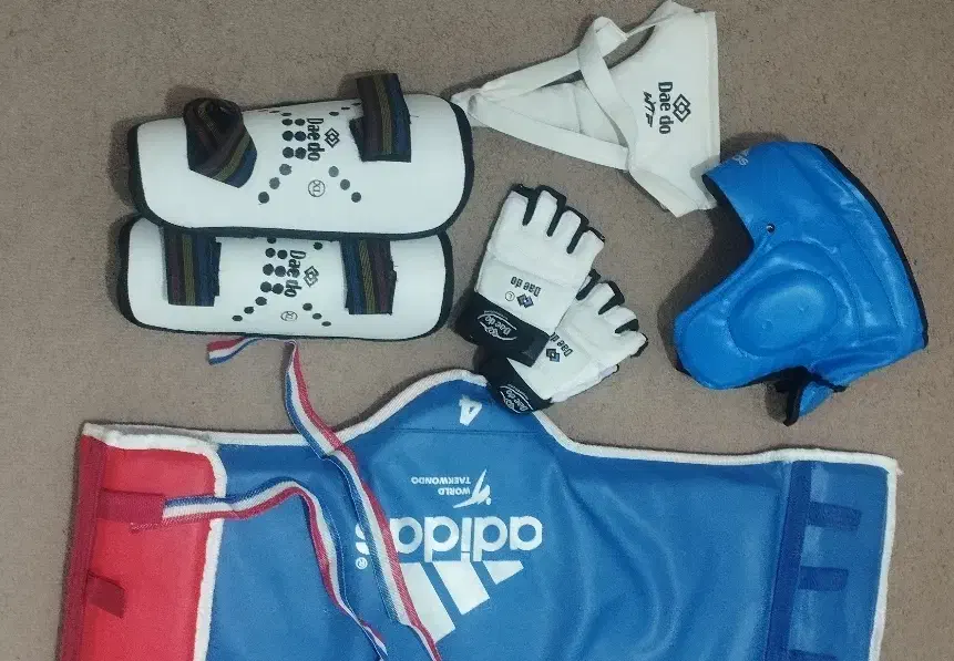 تجهیزات تکواندو|تجهیزات ورزشی|ملایر, |دیوار