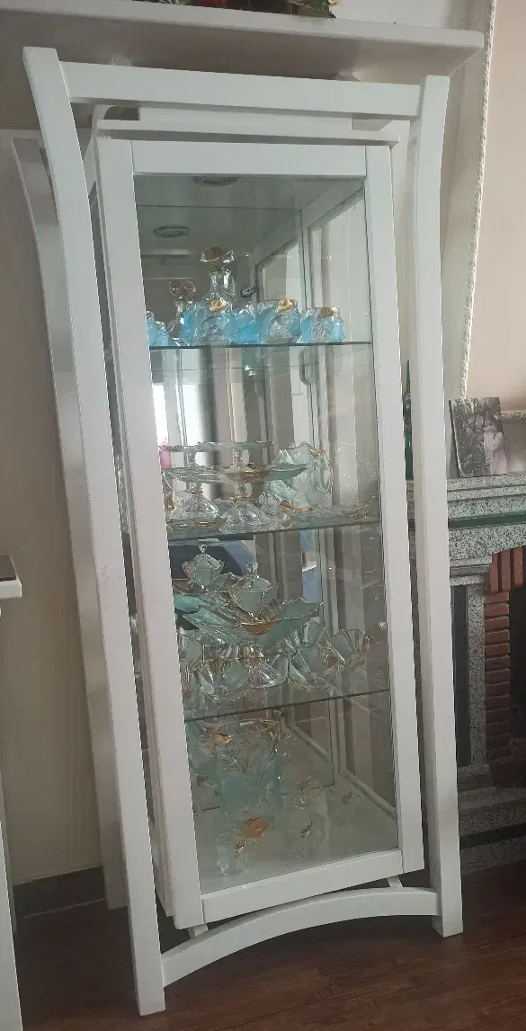 بوفه در حد نو|بوفه، ویترین، کنسول|کرج, شهرک امام رضا (ع)|دیوار