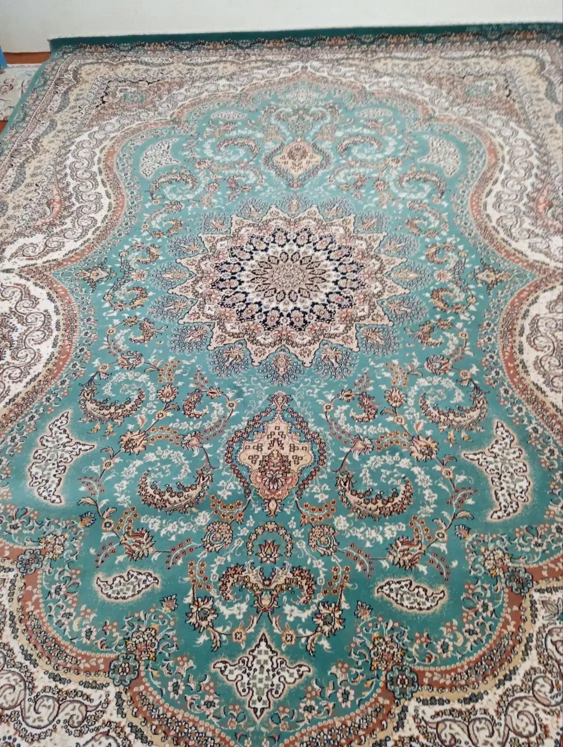 یک ۱۲ متری دوعدد۶ متری و یک کناره ۱در ۳ ۷۰۰شانه|فرش|قیدار, |دیوار