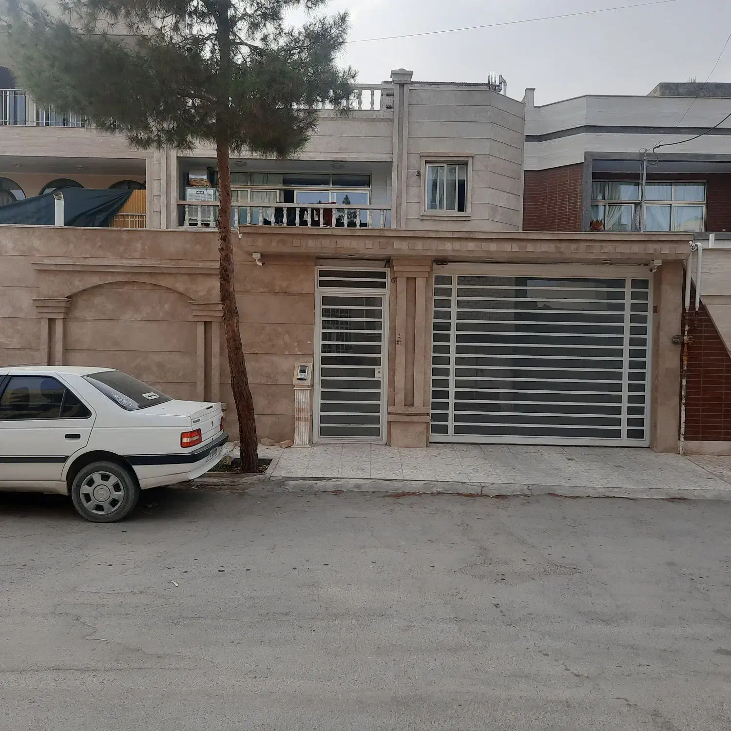 پیش فروش واحد ۱۷۵ متری|پیش‌فروش املاک|خمینی‌شهر, |دیوار