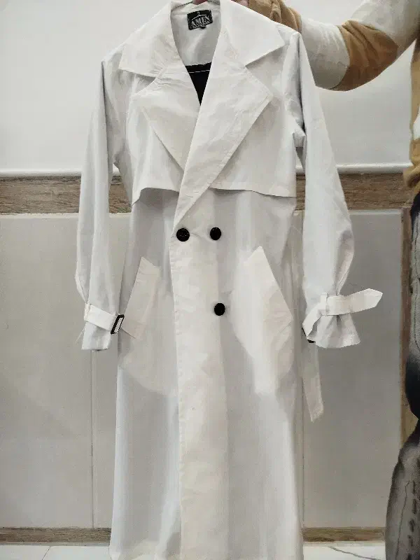 بارونی جذاب|لباس|کاشان, صنعت|دیوار