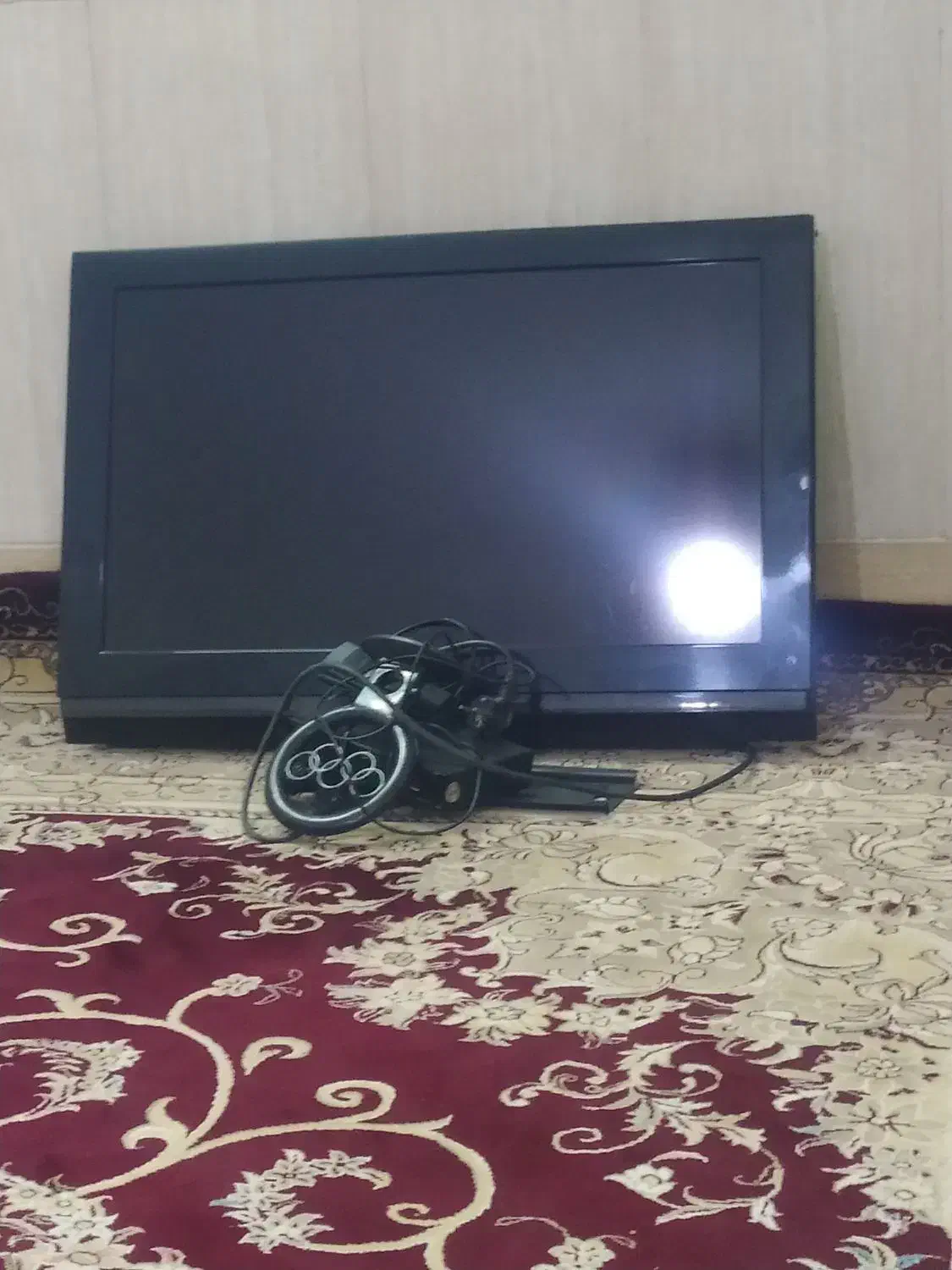 ال سی دی ۳۲ دوو همراه دیجیتال|تلویزیون و پروژکتور|قم, قلعه کامکار|دیوار