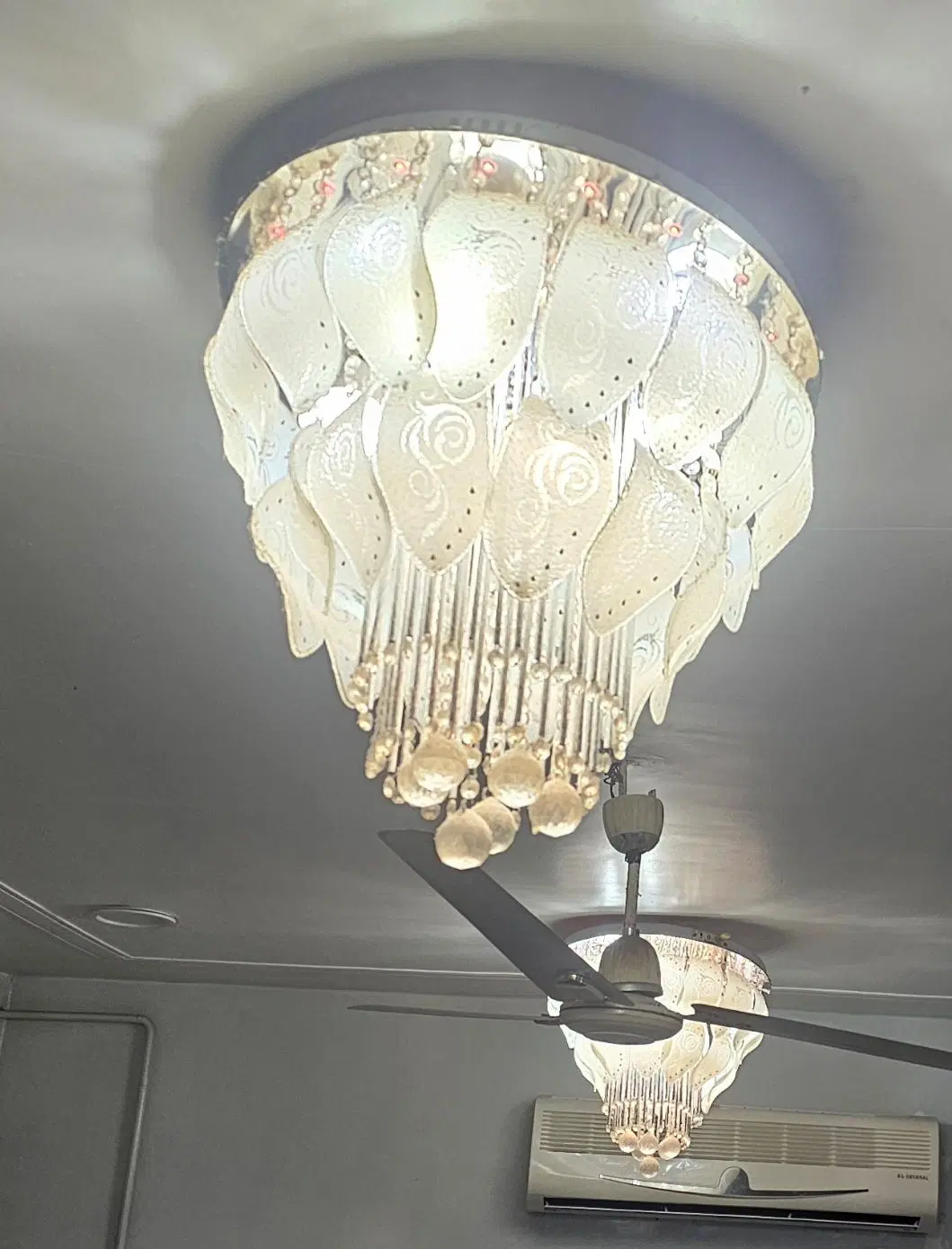 لوستر لاکچری اسپیکردار بلوتوثی 2 عدد|لوستر و چراغ آویز|شادگان, |دیوار