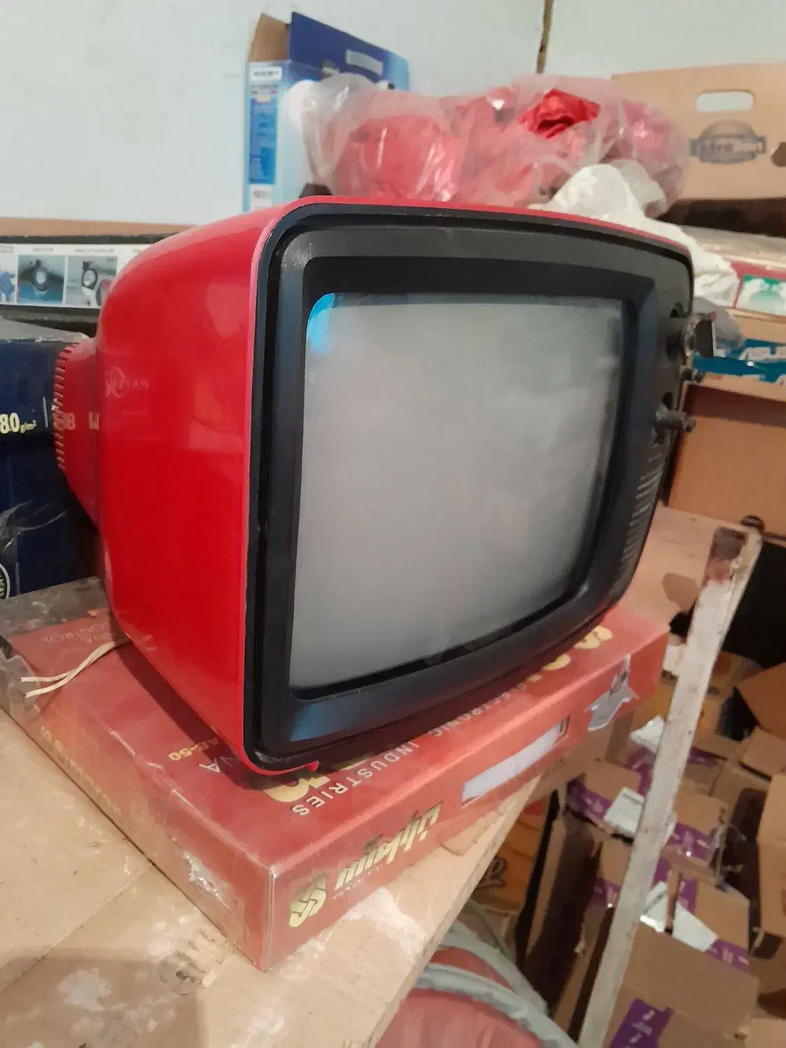 تلویزیون ۱۴ اینچ پارس کلکسیونی و نوستالوژی|تلویزیون و پروژکتور|گرگان, |دیوار